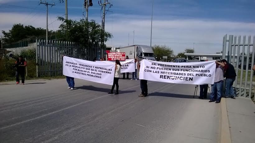 Ante la nula respuesta de autoridades del gobierno federal, importadores de autos en la frontera tamaulipeca llevaron a cabo un nuevo bloqueo en puent