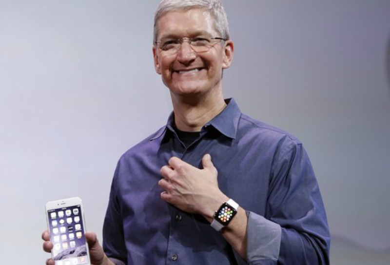 EL CEO de Apple anunció que los relojes inteligentes de la empresa serán comercializados en abril.