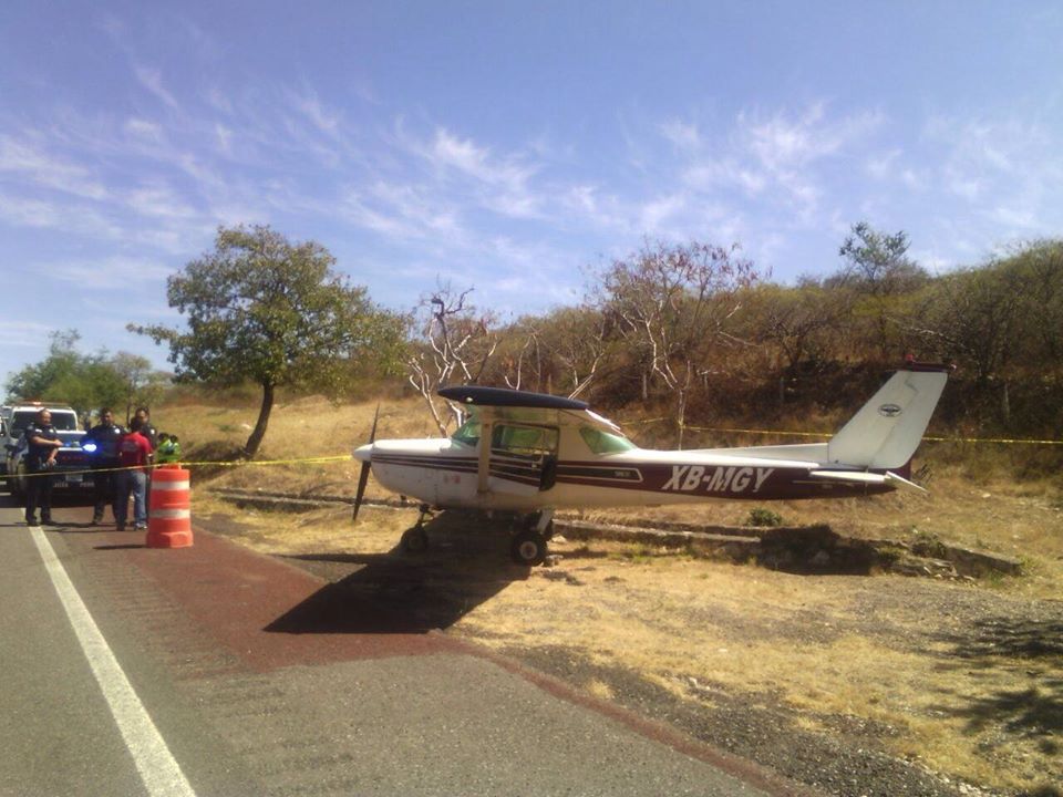 El piloto reportó que la aeronave presentó una falla mecánica.