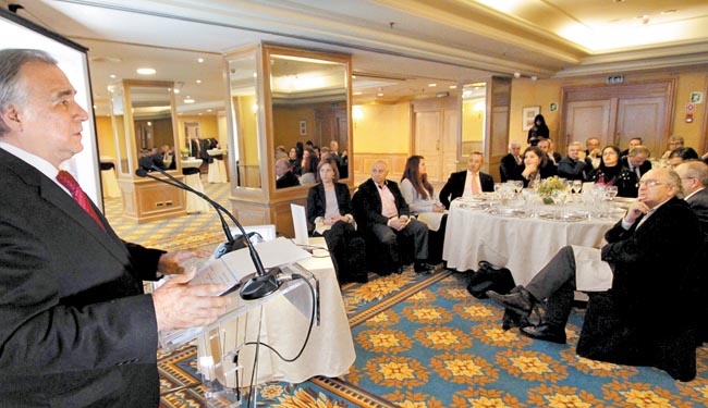 El secretario de Turismo del Distrito Federal, Miguel Torruco, acudió a Madrid, España. 
