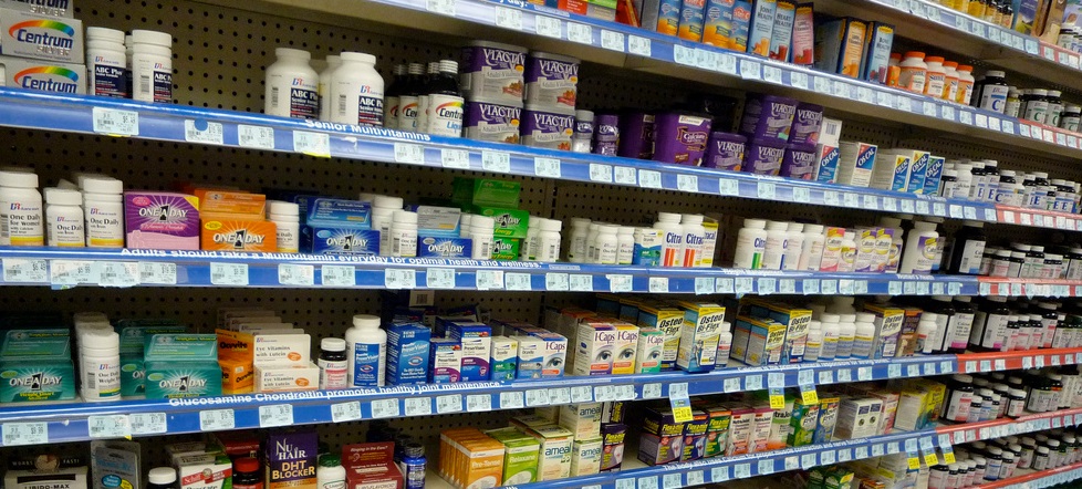 Volatilidad del peso encarece materia prima de las medicinas. 