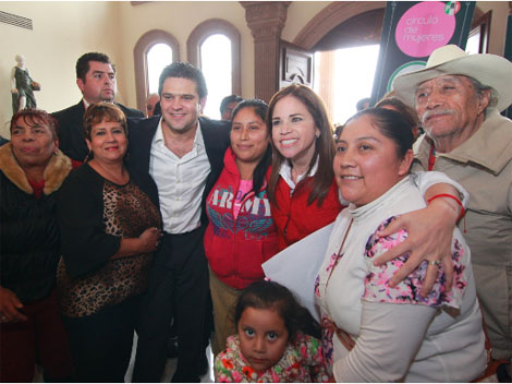 El precandidato priista por la alcaldía de Guadalupe fue apadrinado por Ivonne Álvarez. 