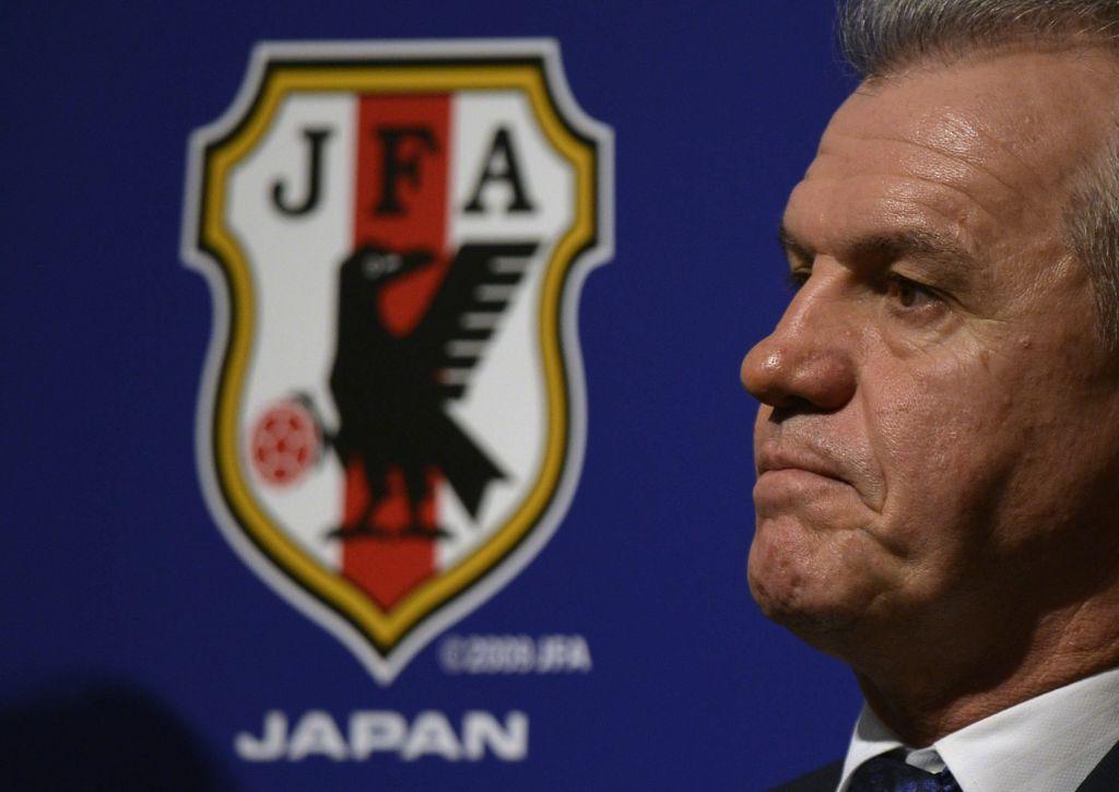 El director técnico mexicano fue destituido luego de ser investigado por un supuesto arreglo de partido en la Liga de España 