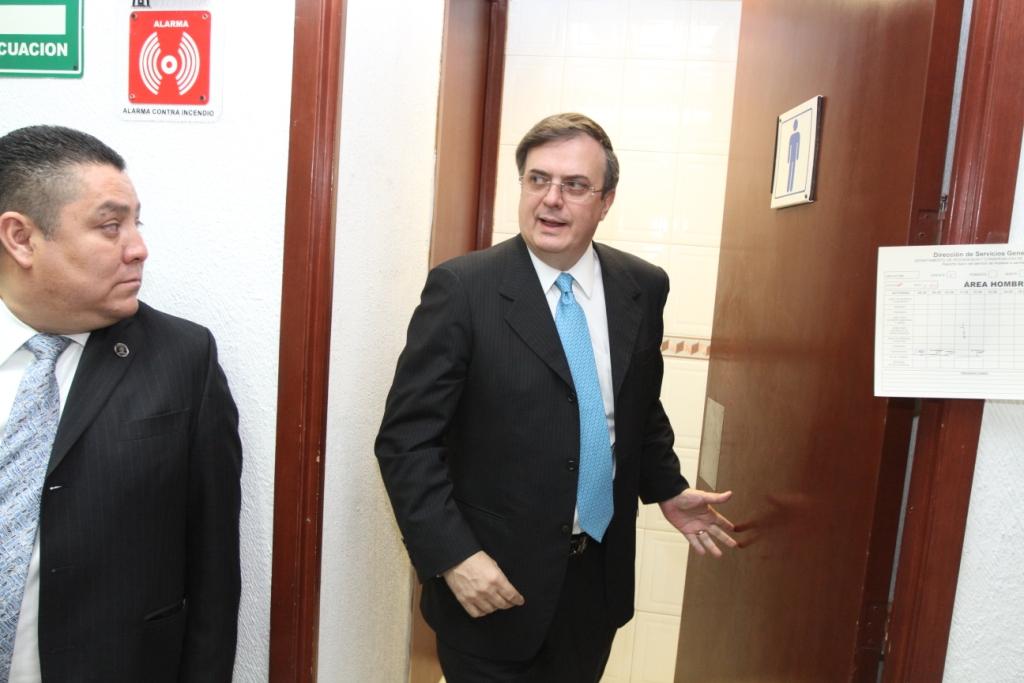 El ex jefe de gobierno es señalado en el dictamen que aprobaron los diputados por las fallas en la Línea 12 del Metro 