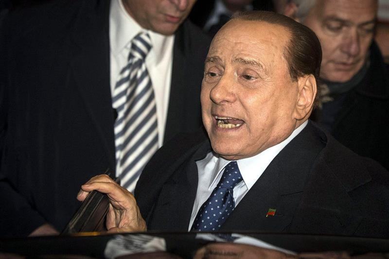 El ex primer ministro y líder de Forza Italia, Silvio Berlusconi, ante la sede de su partido en Roma, el pasado 28 de enero