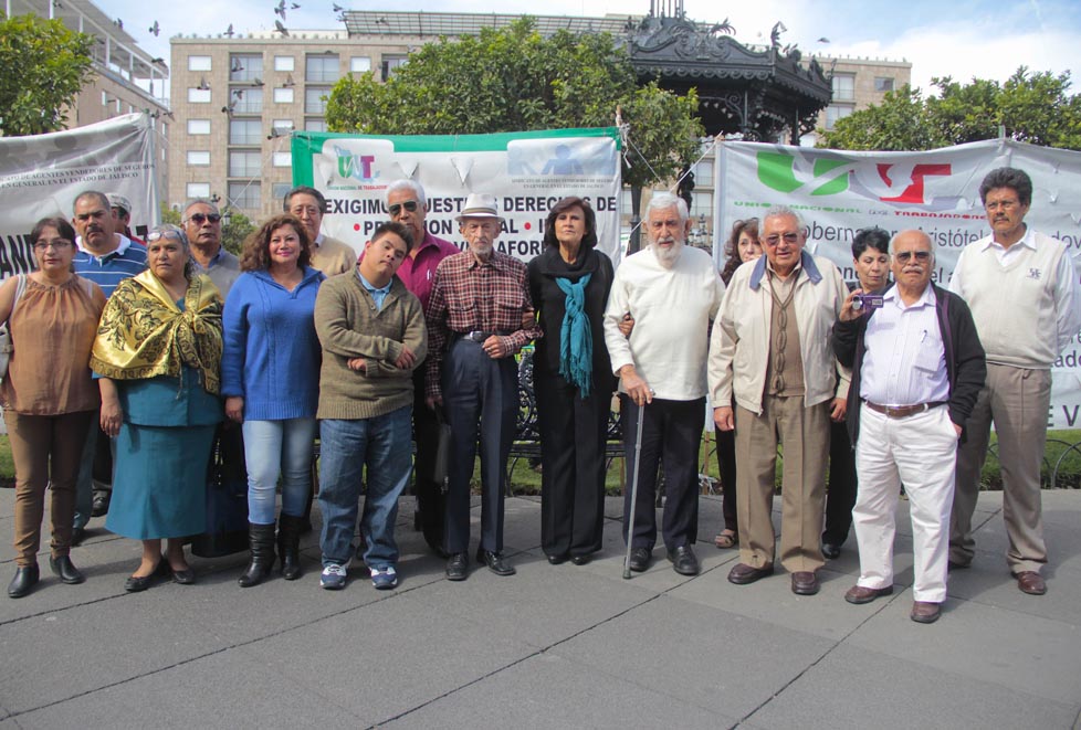 Los quejosos exigen que les respeten y hagan valer los derechos que por ley les corresponden.