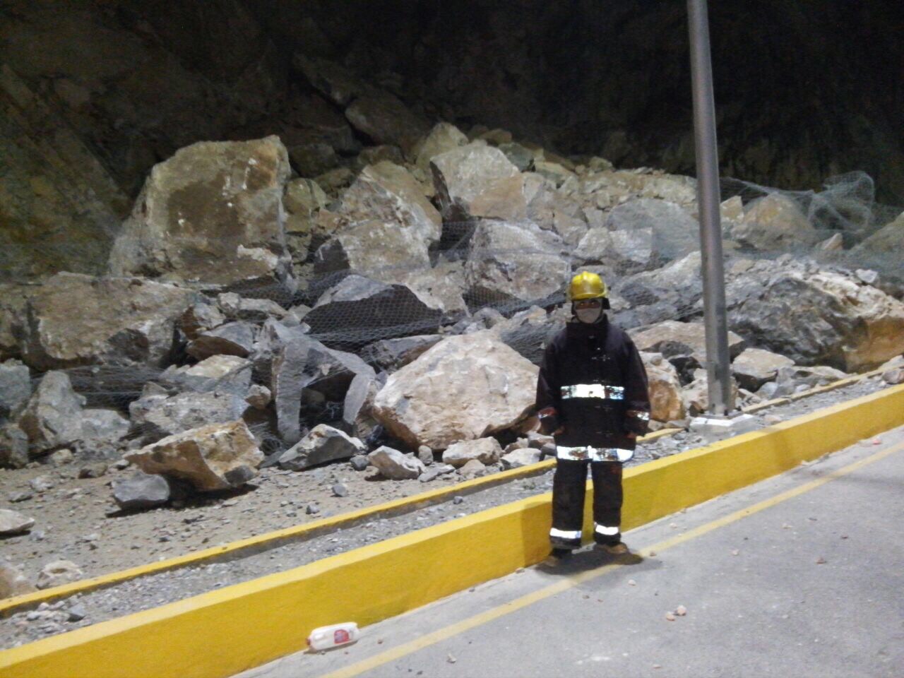 Se reportó aproximadamente a la 1:00 de la mañana. 