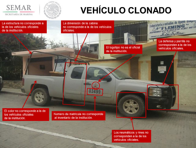 Uno de los vehículos hallados era clonado y balizado con logos de la Semar.