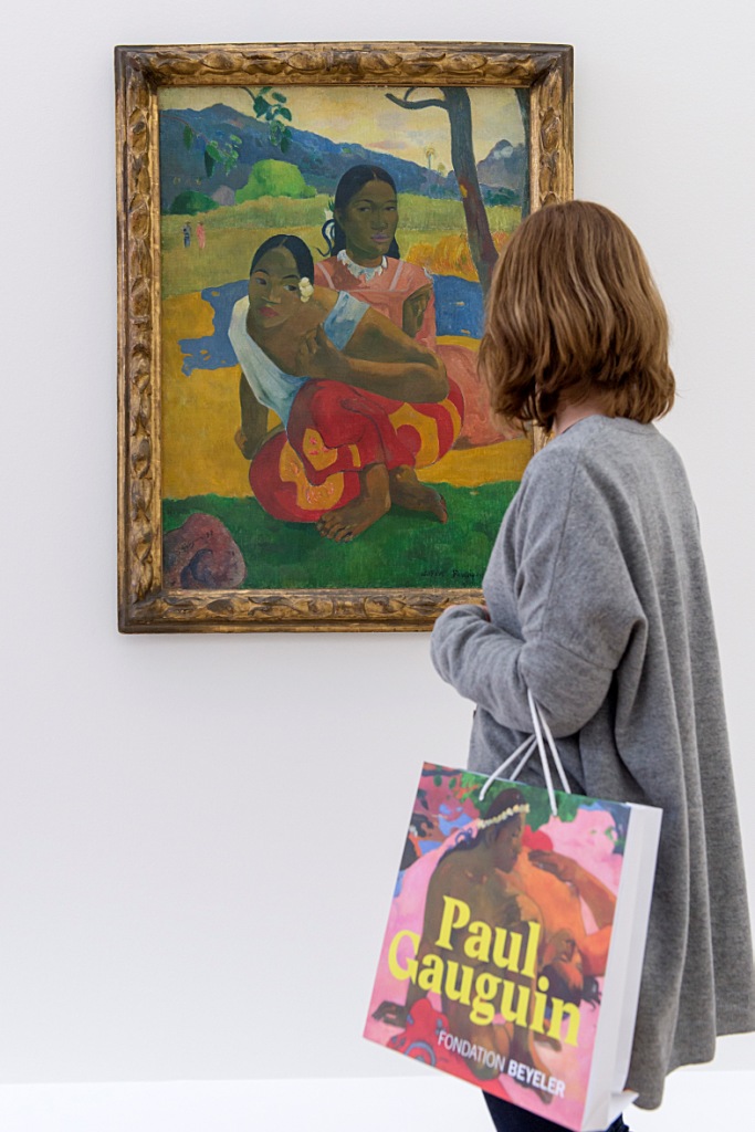 La pintura Nafea Faa Ipoipo, realizada en 1892, pertenece a la serie de mujeres taitianas que el pintor francés realizó en la etapa más reconocible y 