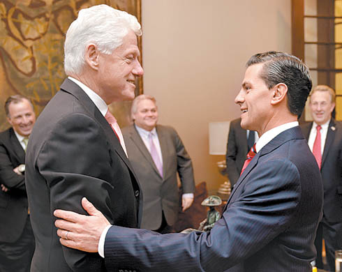 El ex mandatario de EU también se reunió con el presidente Peña Nieto. 