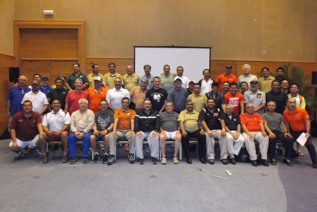 Miembros del XXXVIII Congreso de la ONEFA