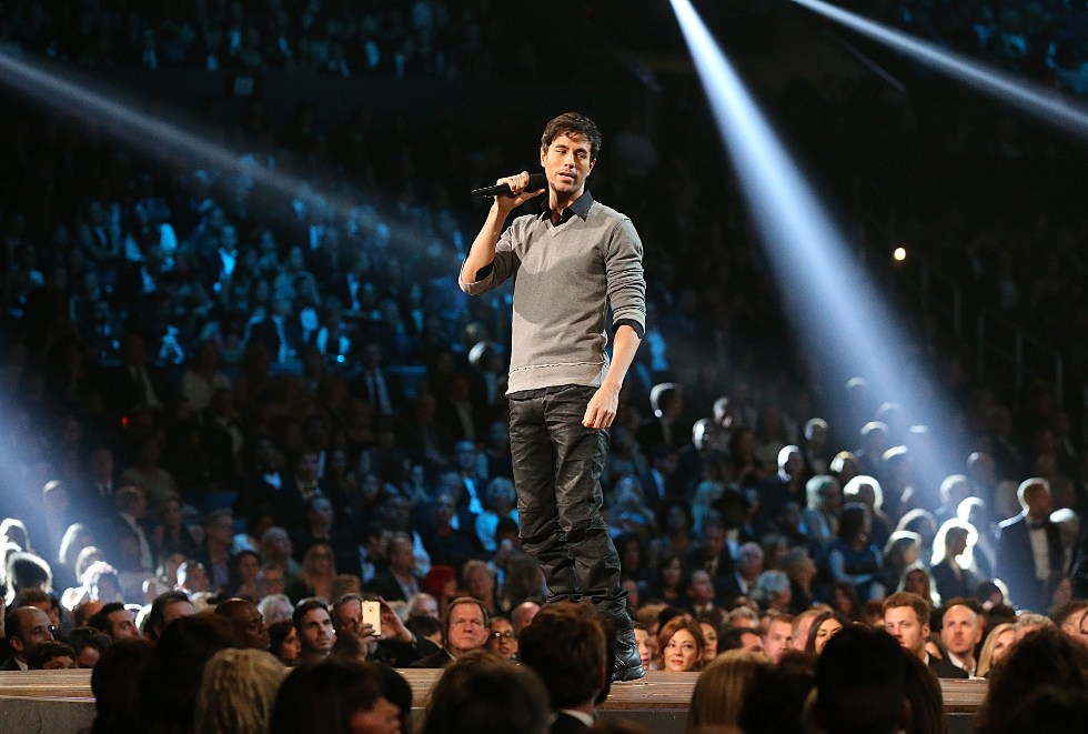 El español Enrique Iglesias también estuvo presente en la ceremonia. 