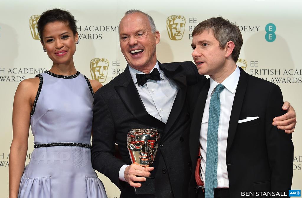 Michael Keaton recibió el galardón por el trabajo de Lubezki. 