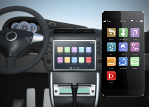 Los autos inteligentes permiten sincronizar el celular para leer mensajes, contestar llamadas, etc.