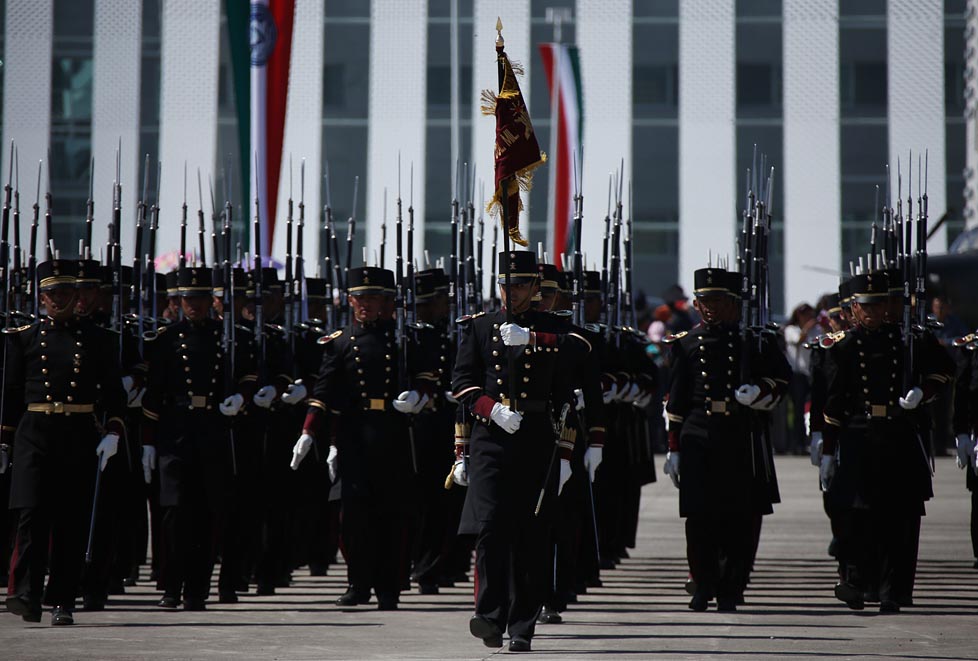 Celebran centenario de la Fuerza Aérea Mexicana