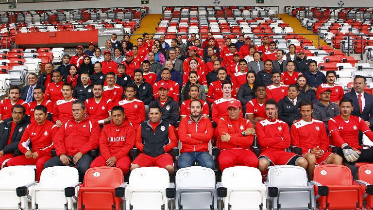 Toluca celebro junto con su afición su aniversario no. 98