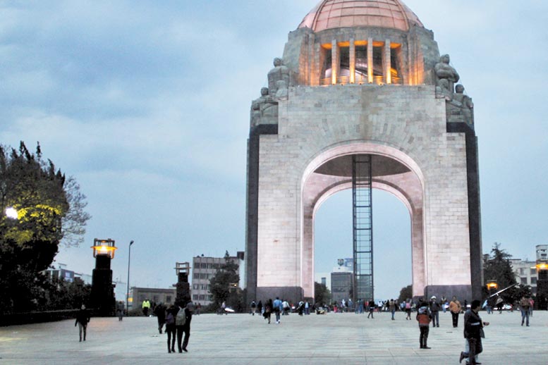 Monumento a la Revolución.