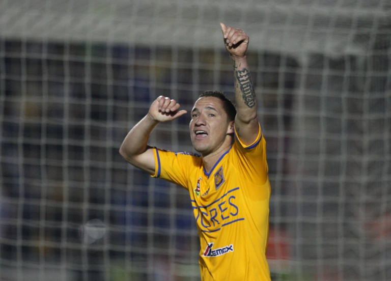 Tigres logra otro triunfo en casa al derrotar 1-0 a Morelia