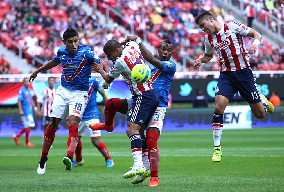 Chivas en casa no pudo con los jarochos y se confirmó con el punto.