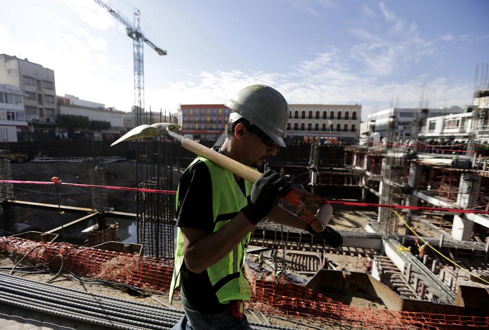 Al 36% construcción del Mercado Corona