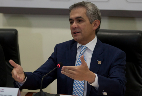 El jefe de Gobierno del Distrito Federal, Miguel Ángel Mancera, se dijo respetuoso de los procesos de selección de candidatos del PRD.