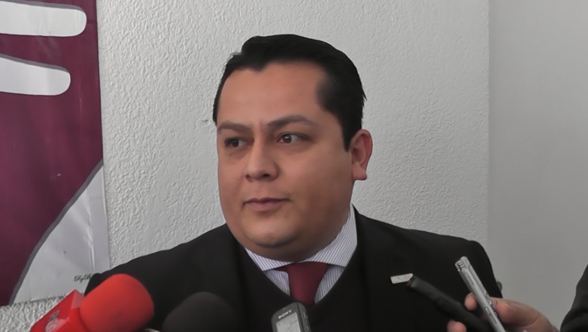 Efraín Flores Alva, rector de la UVM en Reynosa.