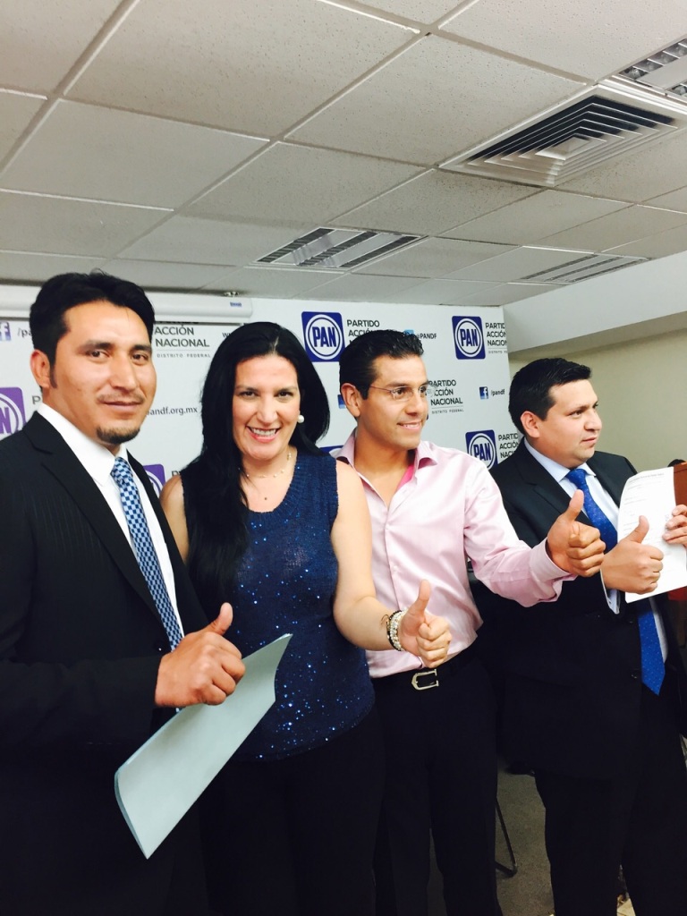 Camilo Campos será el candidato de unidad para contender por la jefatura delegacional y Kenia López buscará una diputación federal.