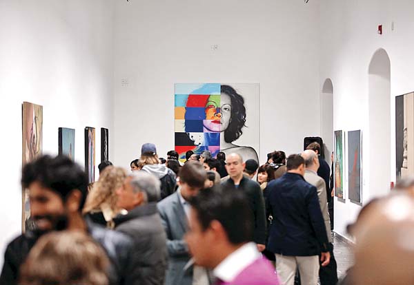 La concurrida inauguración de la muestra se realizó el 26 de noviembre de 2014.