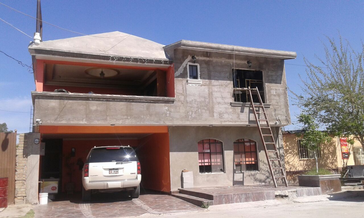 El alcalde de Madero, David Flores, sufrió un incendio de consecuencias menores en su domicilio.