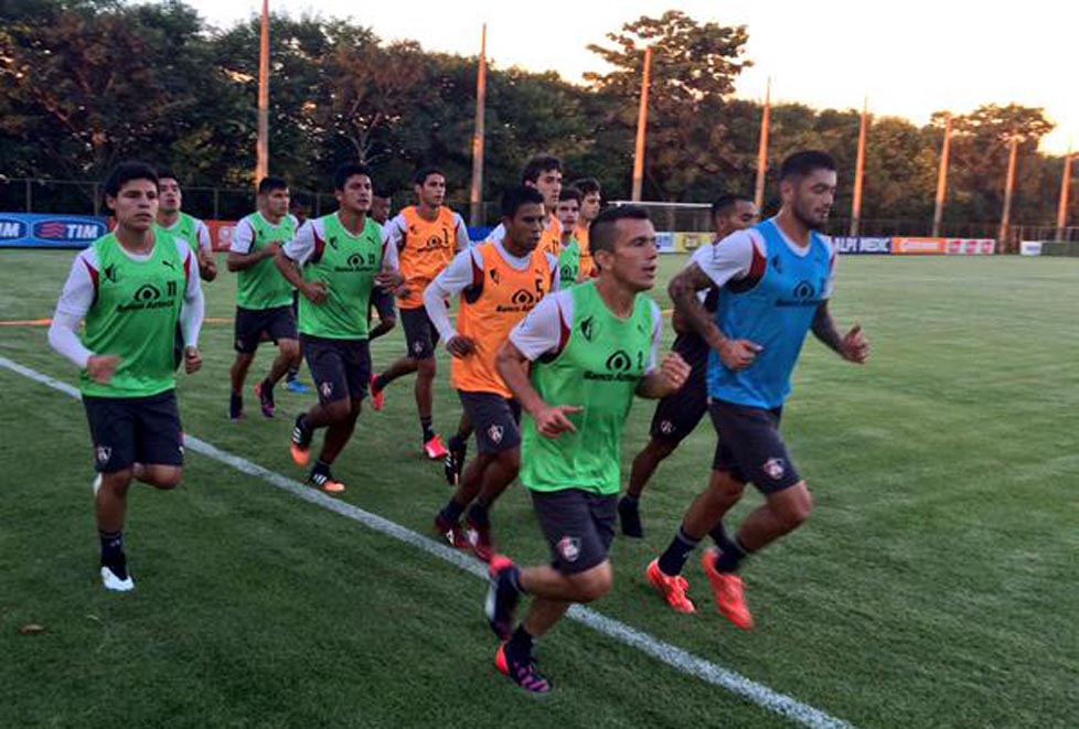 Hoy la escuadra rojinegra entrenó en las instalaciones Toca da Raposa II.