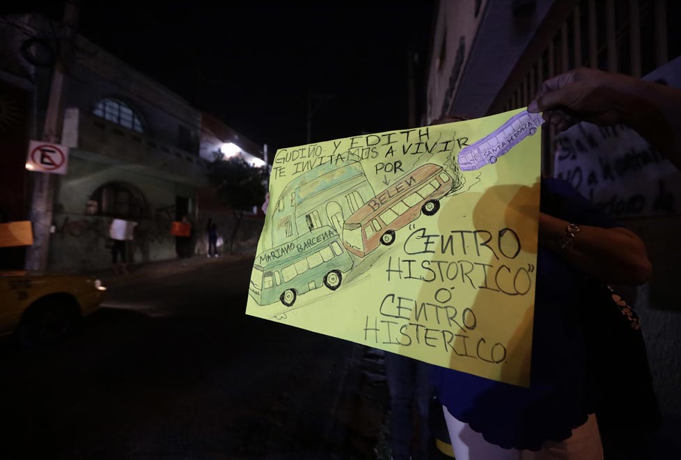 Manifestación por desviación de rutas de transporte público en el centro