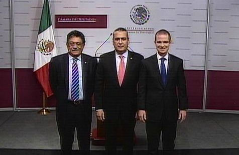 Las fracciones del PRI, PAN y PRD en la Cámara de Diputados alcanzaron un acuerdo para aprobar el proyecto del Sistema Nacional Anticorrupción esta mi
