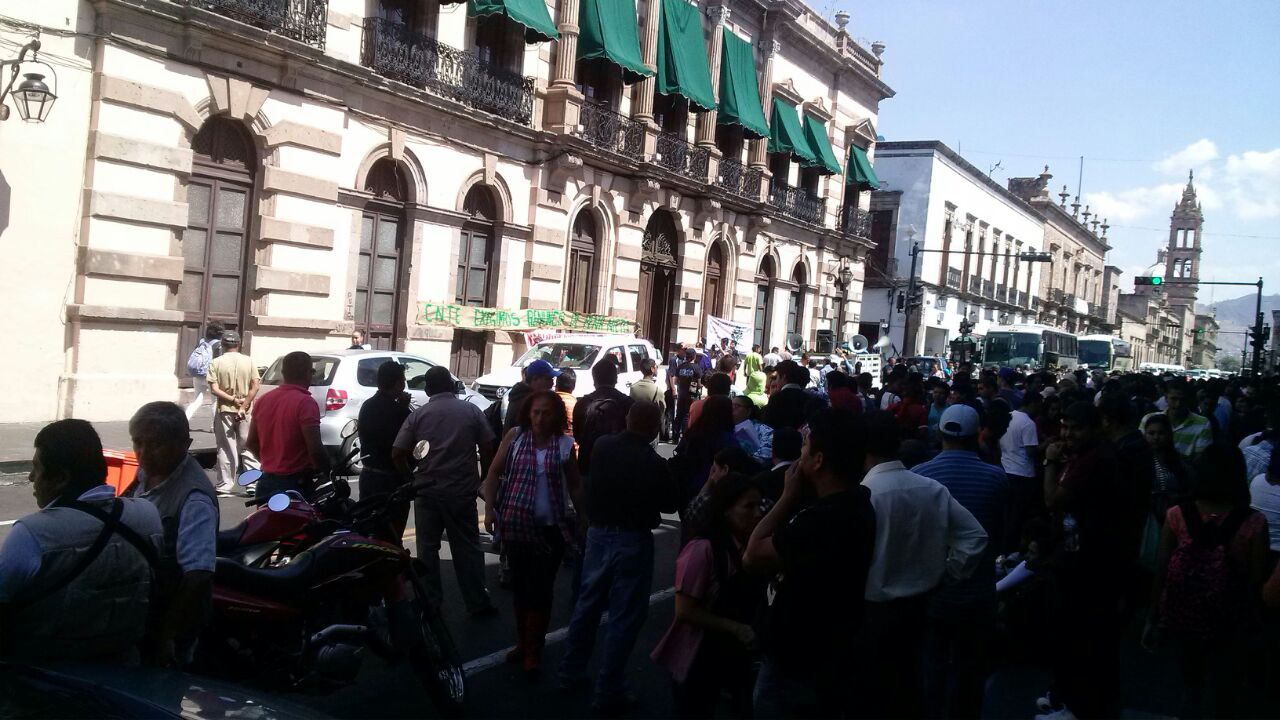 Los jóvenes marcharon por las calles de Morelia 