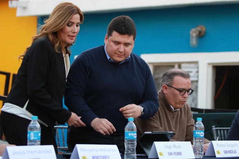 Arellanes y Salgado no se saludaron durante la reunión de Alcalde ¿Cómo vamos?.