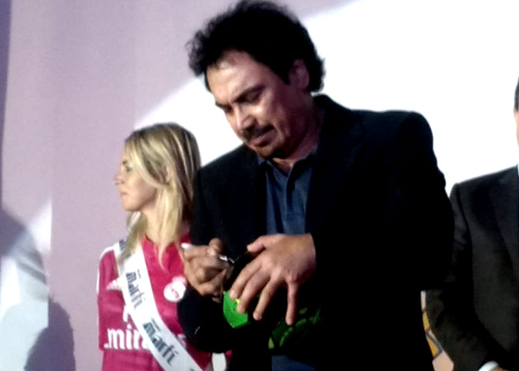 Hugo Sánchez inauguró la tienda del Real Madrid en el DF