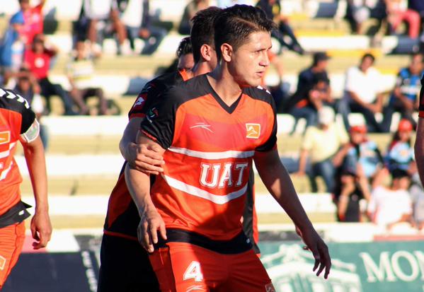 El equipo naranja perdió en el estadio "Benito Juárez".