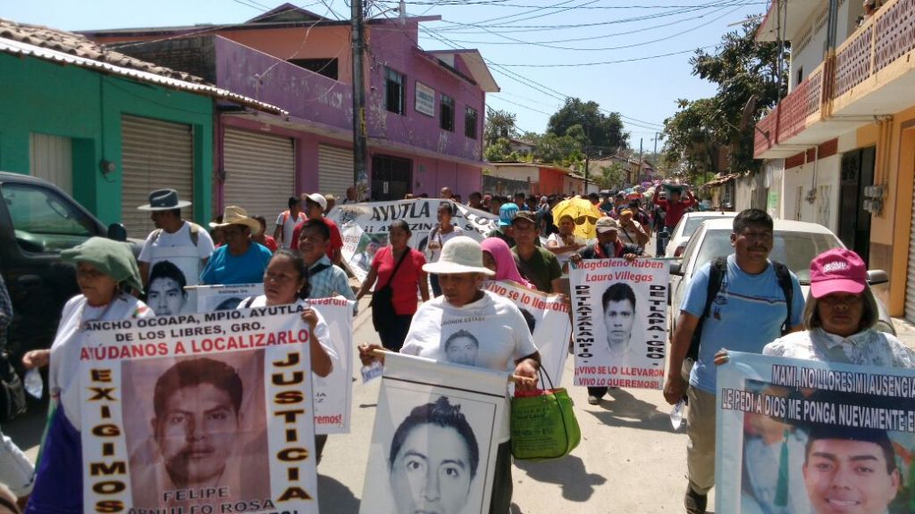 Los manifestantes realizaron un mitin en el Zócalo. 