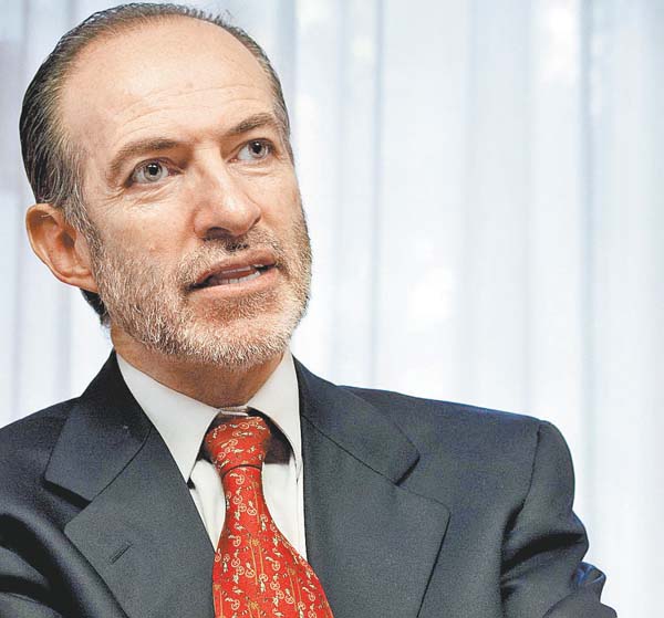 Carlos Noriega reconoce que los mexicanos aportan poco a sus fondos para el retiro.