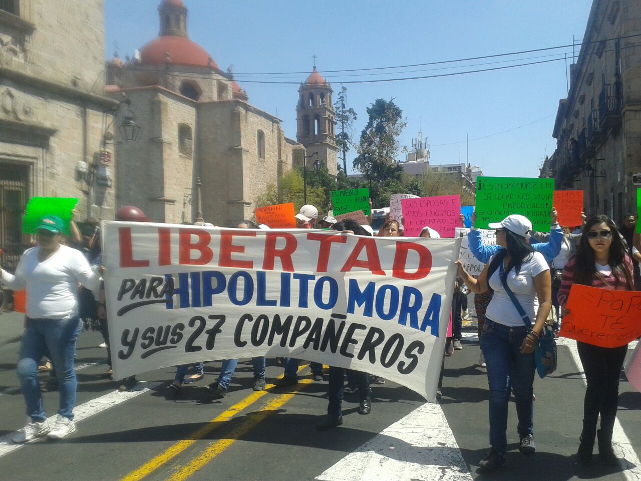 Las manifestantes prevén llegar a Palacio de Justicia donde terminarán la protesta.