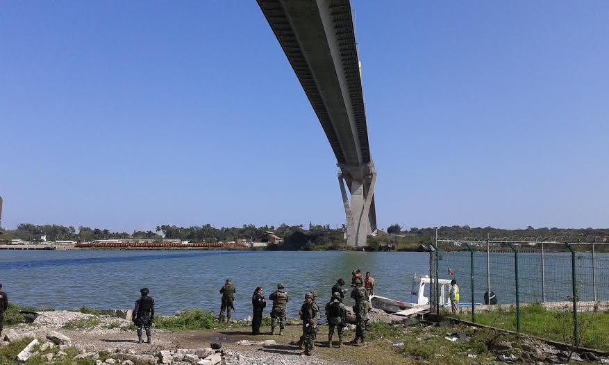 El cuerpo sin vida de la fémina fue encontrada por pescadores.