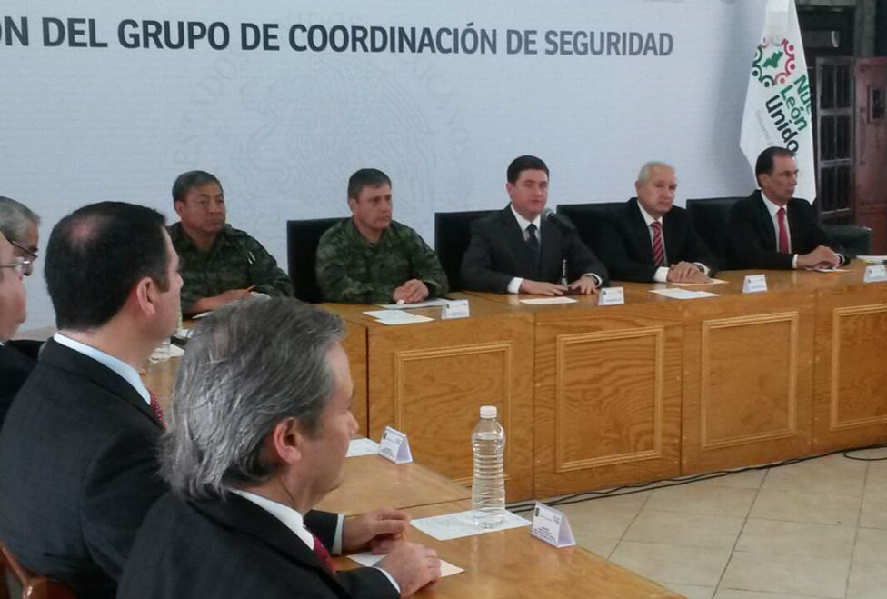 Funcionarios estatales durante la reunión de seguridad este miércoles.