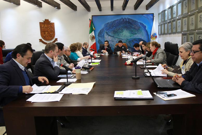 En la sesión de ayer se avaló enviar el documento a consulta pública. 