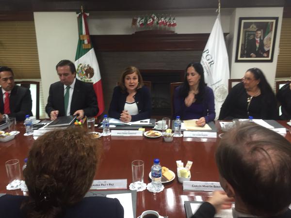 La titular de la PGR, Arely Gómez, se reunió con un Grupo Interdisciplinario de Expertos Independientes de la Comisión Interamericana de Derechos Huma