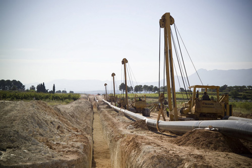 La concesionaria encargada de la construcción del gasoducto, comenzó platicas con los dueños de tierras ejidales para proporcionarles pago por terreno