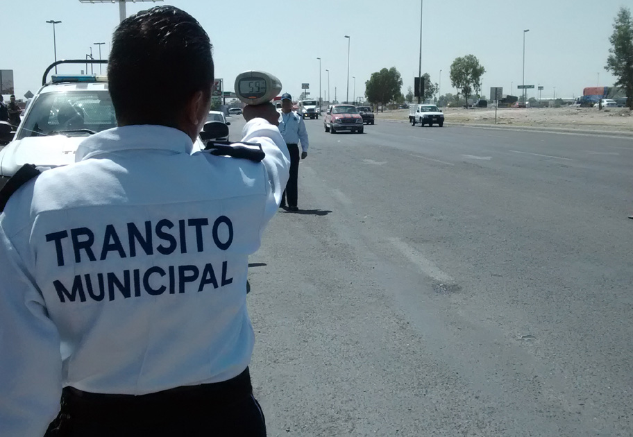 Se recordó que a pesar de que existen señalamientos para circular a un máximo de velocidad de 60 kilómetros por hora, se les permite a los conductores