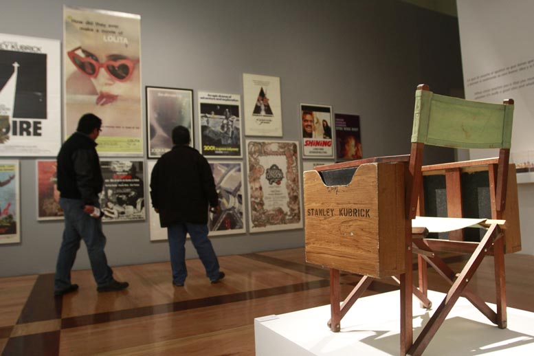 Si conoces el trabajo de Kubrick, esta exposición te dará detalles y si no, es una gran oportunidad de vivir su filmografía. 