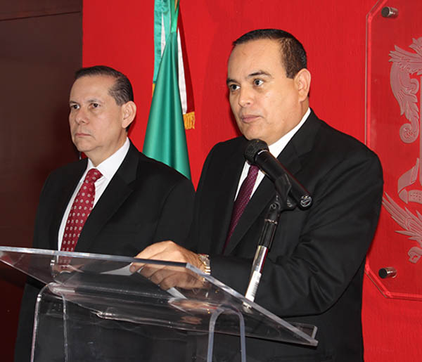 El procurador de Michoacán dijo que falta detener a una persona. 