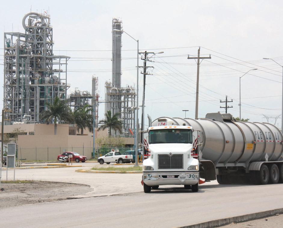 Mano de obra local no es bien remunerada en las industrias.
