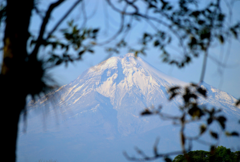 En el Pico de Orizaba podrán rescatar un tercer cuerpo de una expedición sorprendida por un alud en 1959, dijo un alpinista sobreviviente de ese event