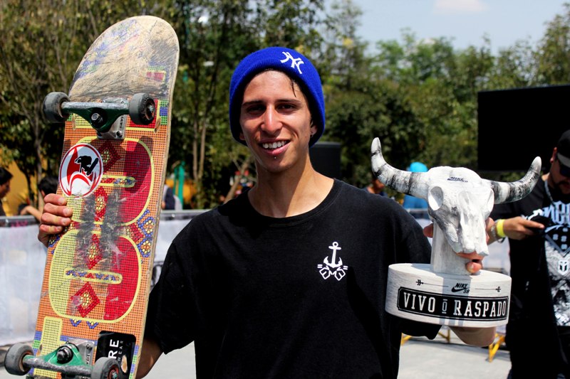 Owen Reyes, ganador del concurso